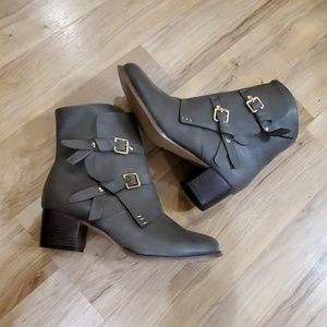 Heeled boots